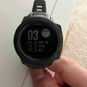 Garmin Instinct Smartwatch (Non Solar)